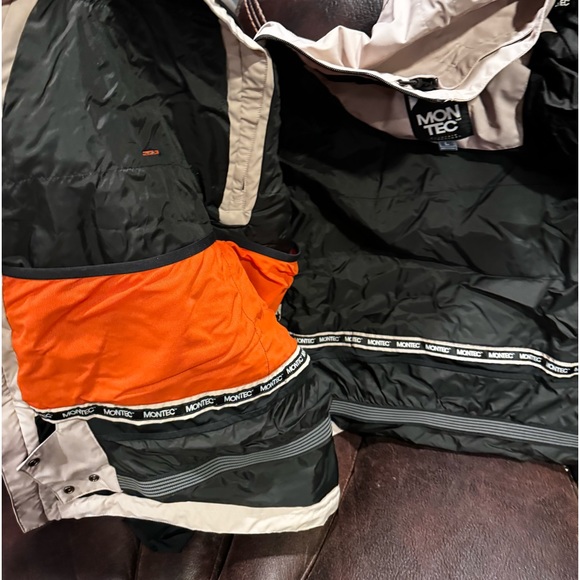 Montec Snowboard Jacket - Picture 15 of 16